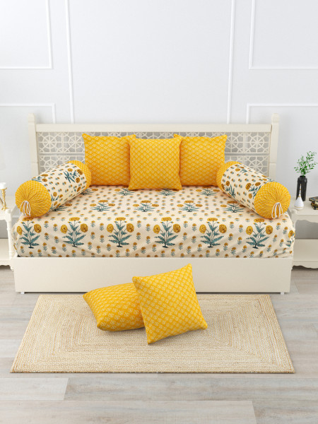 Gharana Multi-Colour Pure Cotton 1+2+5 Diwan set  - Set Of 18