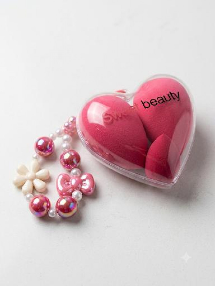 Image of MAKEUP SPONGE WITH BAG CHARM 1