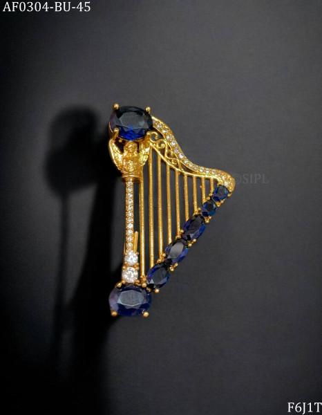 Beautiful american diamond brooch