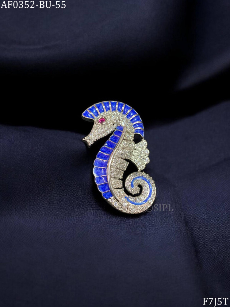 Image of Sea horse stylish brooch