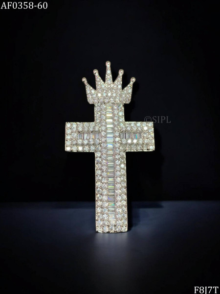Cross sing brooch