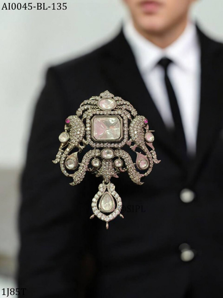 Image of Beautiful Designer Brooch