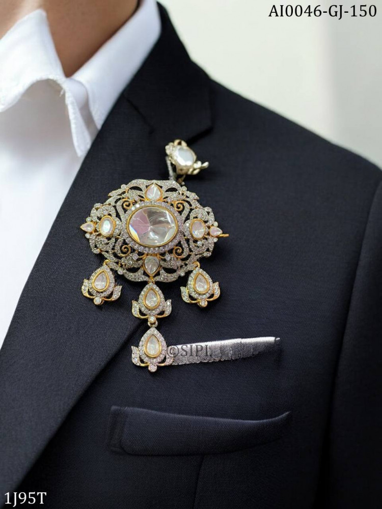 Image of Stylish beautiful moissanite brooch