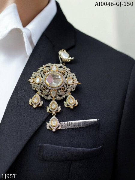 Stylish beautiful moissanite brooch