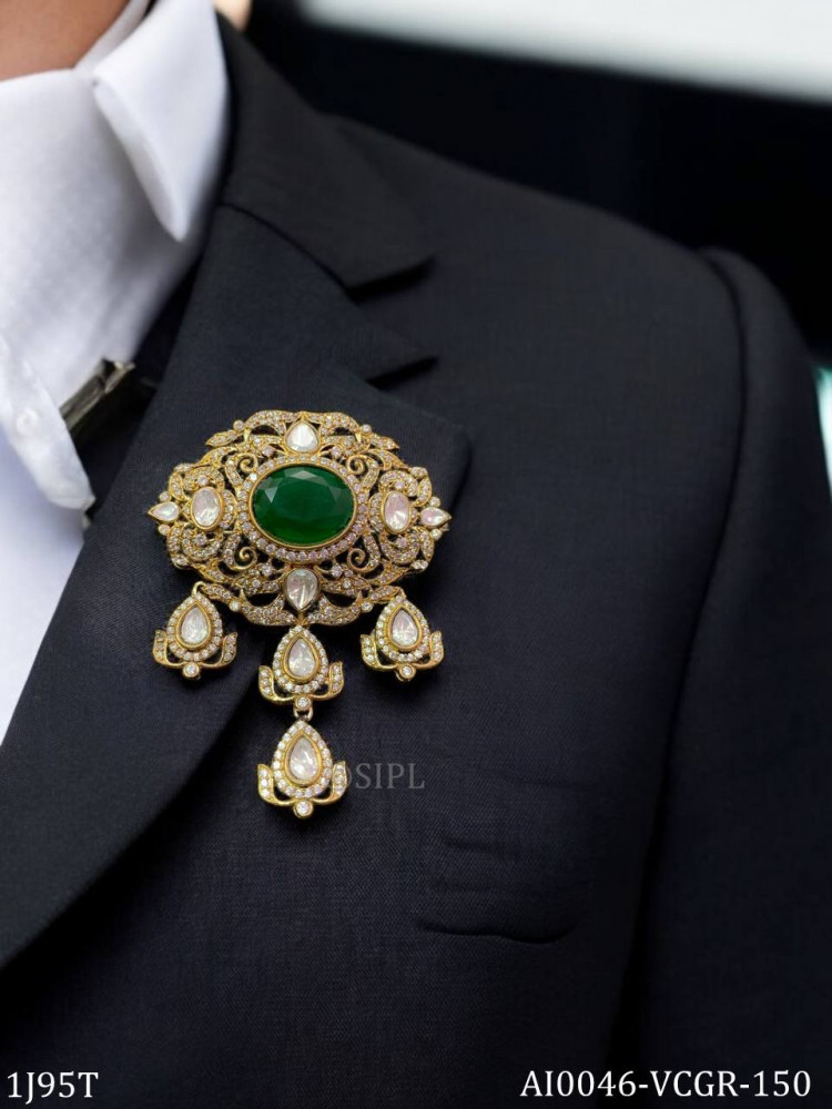 Image of Stylish beautiful moissanite brooch