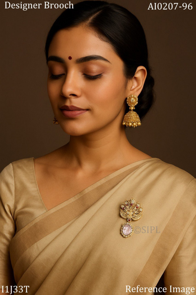 Image of Dancing stylish peacock brooch