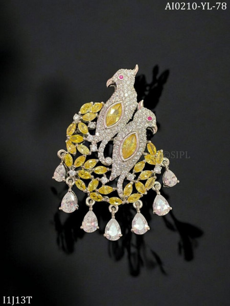 Beautiful couple bird brooch