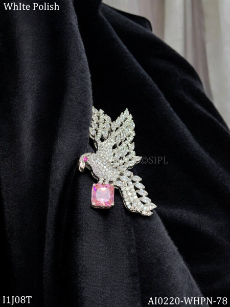 Beautiful pigeon brooch