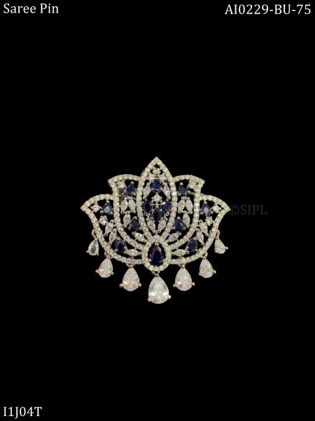 Sparkling Beautiful Lotus brooch
