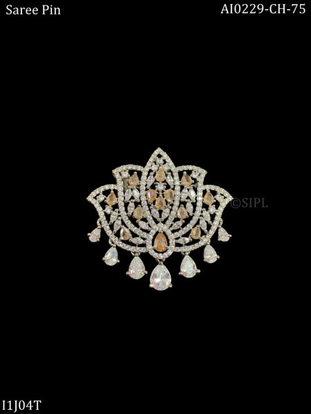 Sparkling Beautiful Lotus brooch