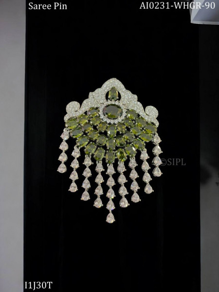 Stylish Luxury Designer Brooch