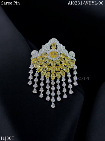 Stylish Luxury Designer Brooch