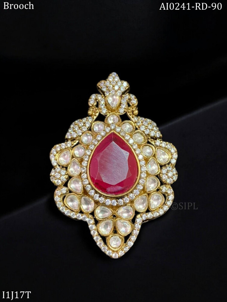 Image of Unique moissanite brooch