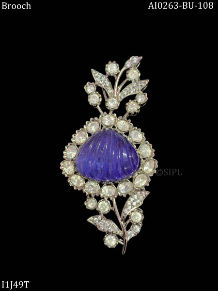 Morden polki brooch