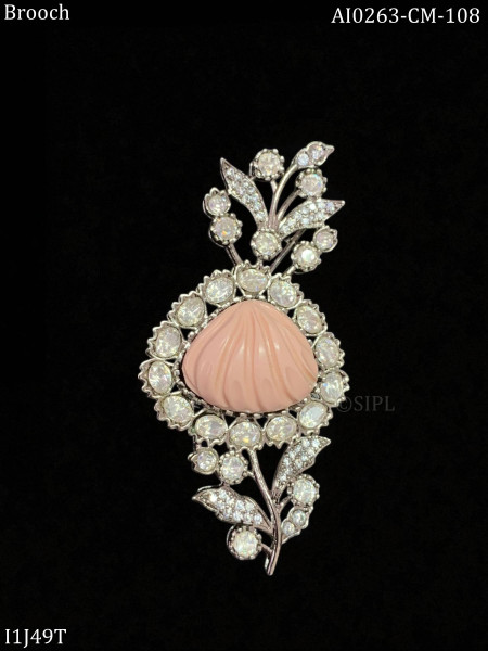 Morden polki brooch