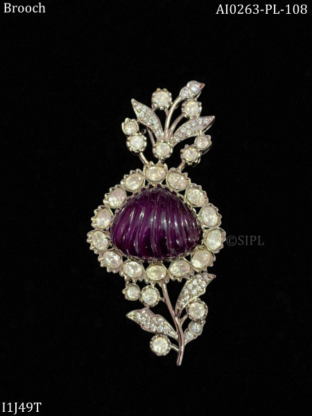 Morden polki brooch
