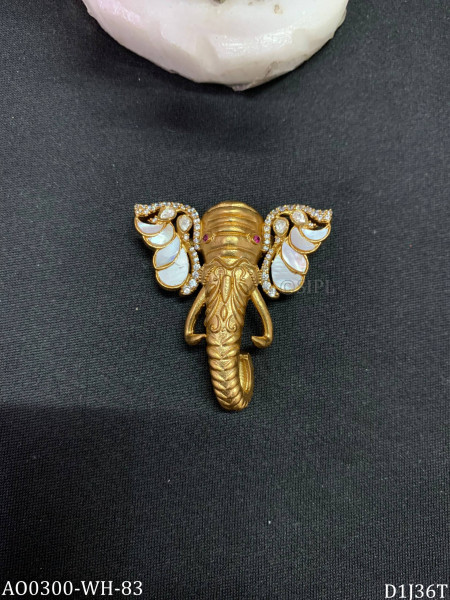 Simply elephant brooch