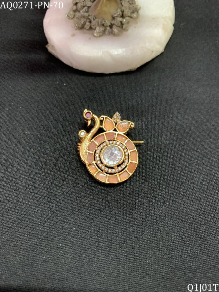 Beautiful Swan Brooch
