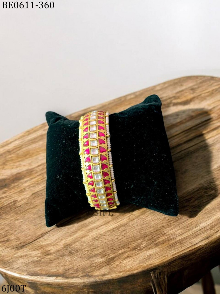 Image of Jadau kundan Bangles