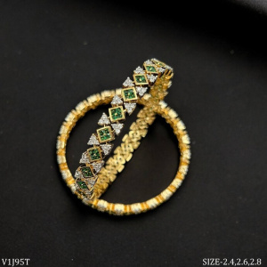 Emerald Elegance Rhombus Bangle Pair