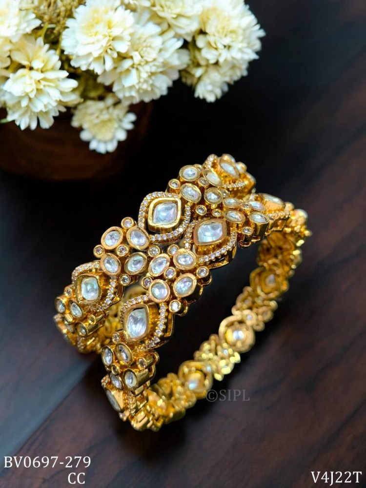 Image of Golden plating moissanite openable bangles