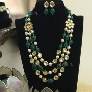 Stylish Rainbow Quartz Kundan Fusion Necklace