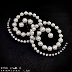 Designer Pearl Earring