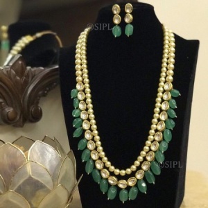 Amazing Kundan Meenakari Necklace Set