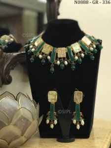 Beautiful Colored Stone Necklace Set With Natural Stone
