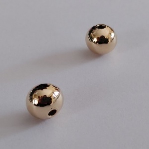 Image of 8mm plain gold beads