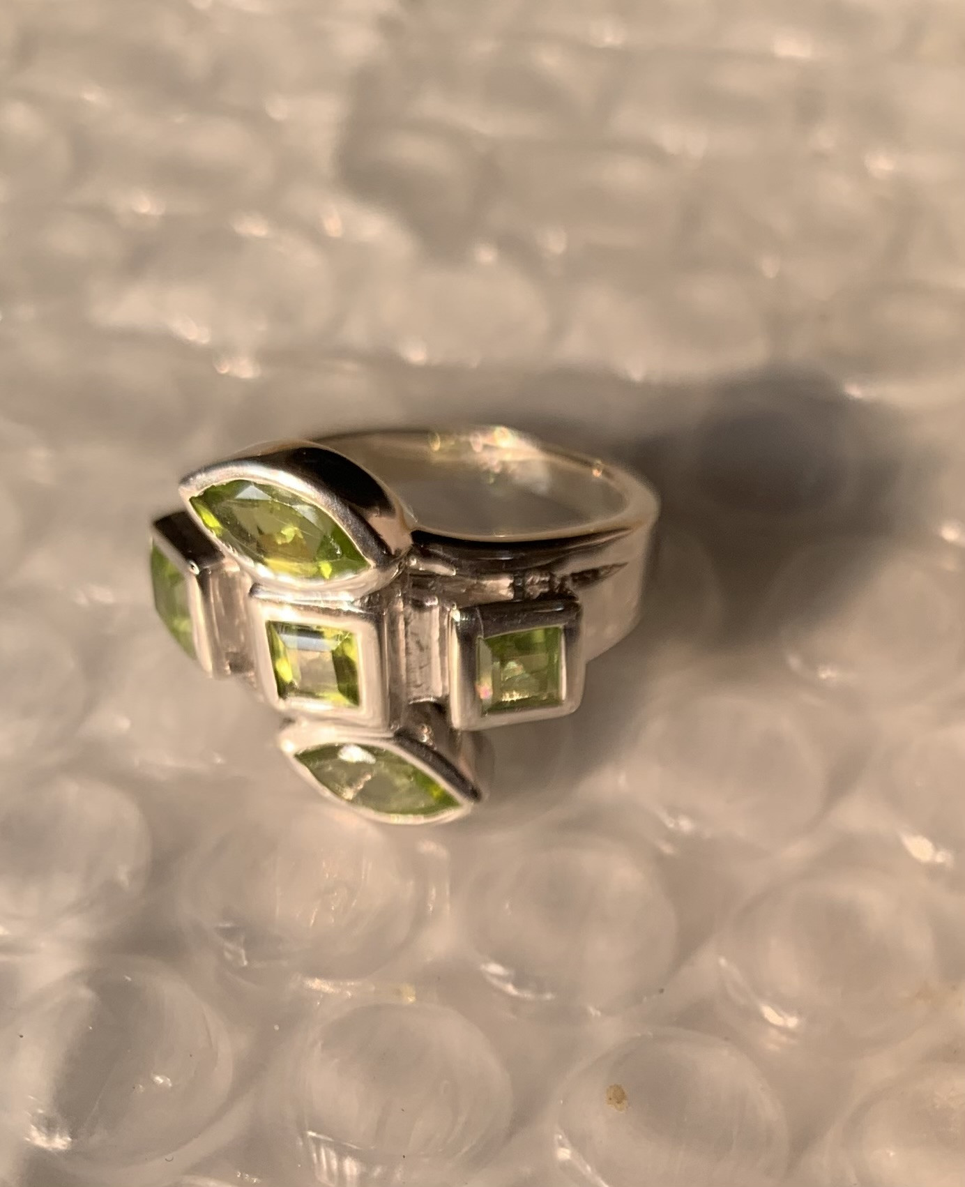 Peridot sq/mq Ring