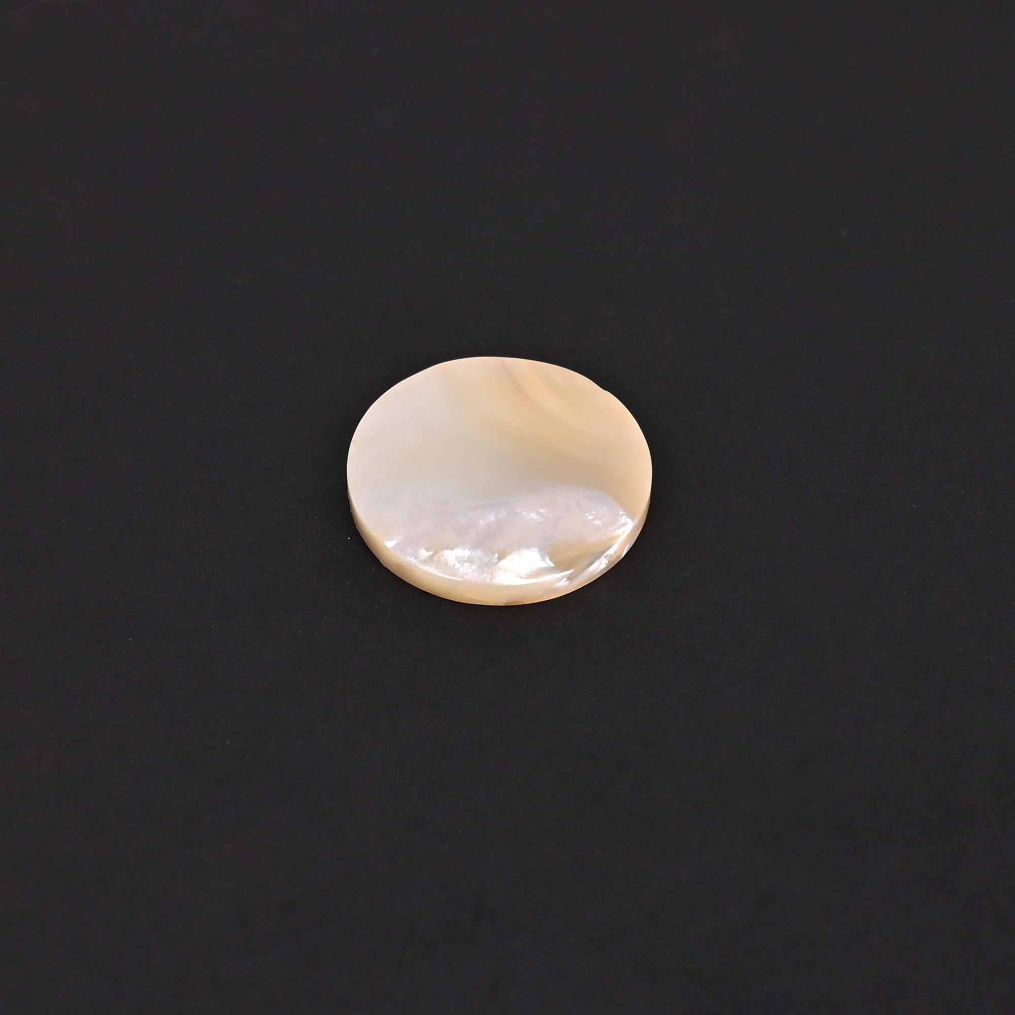 Natural Mother of Peal 14Carat 22x22mm Round Shape Loose Gemstone