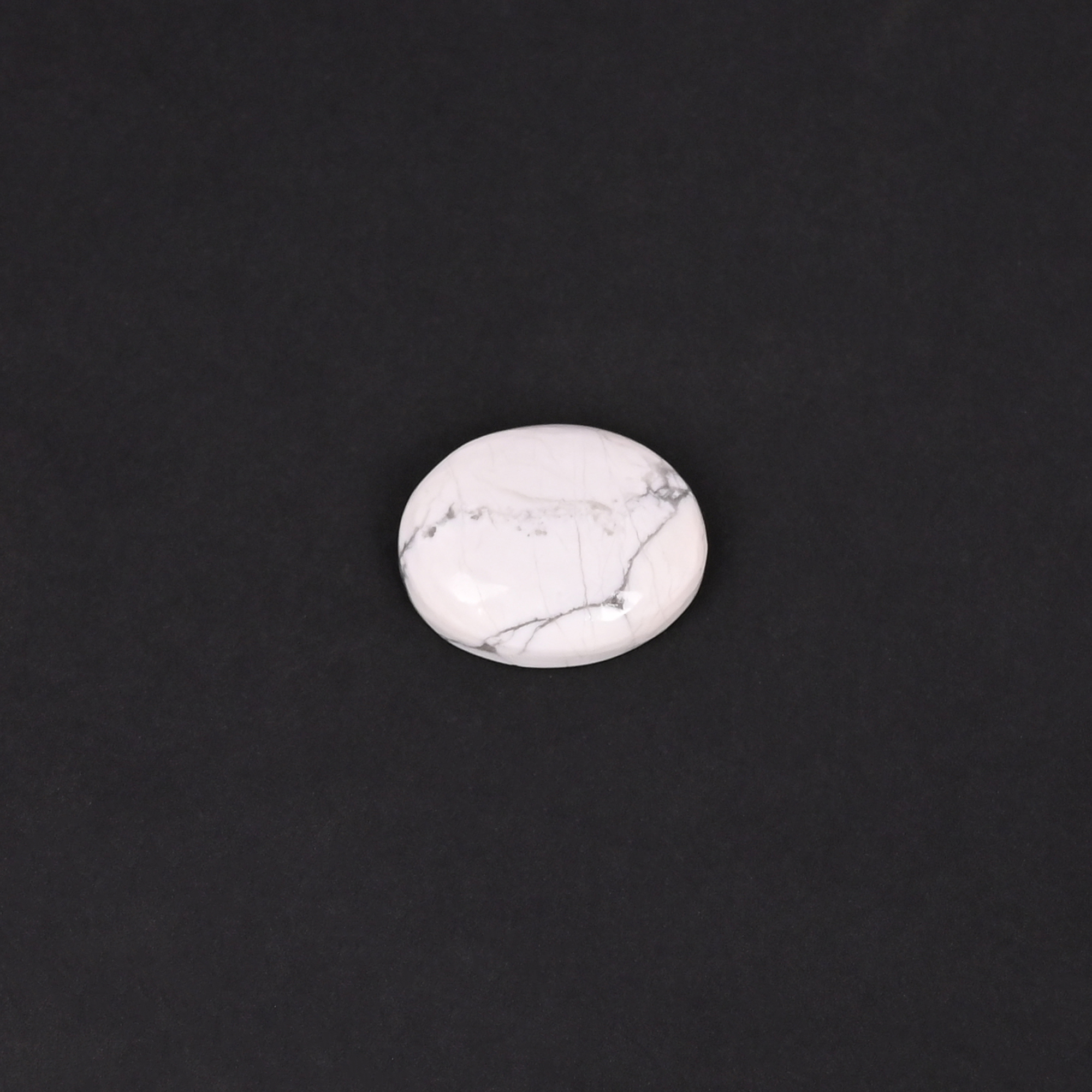 Howlite Loose Gemstone Oval Shape 16 Carat 19x15mm