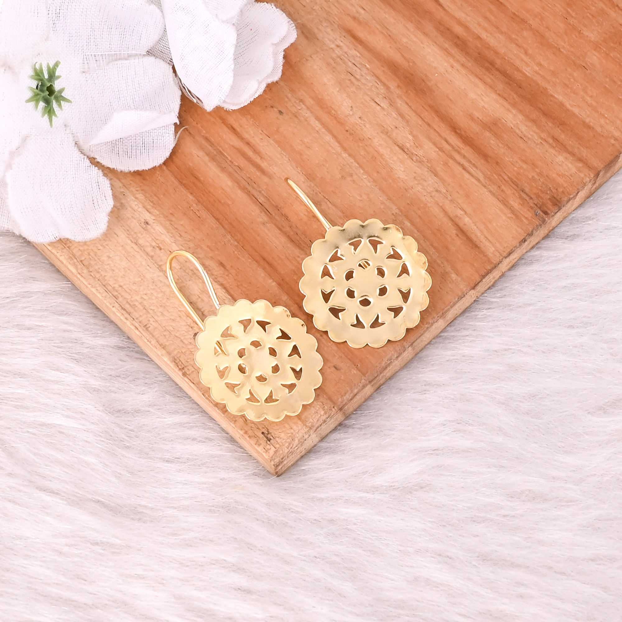 Brass Yellow Gold Plated Floral Designer Women Dangle Earring Jewelry Wholesale Lot 25 Pairs