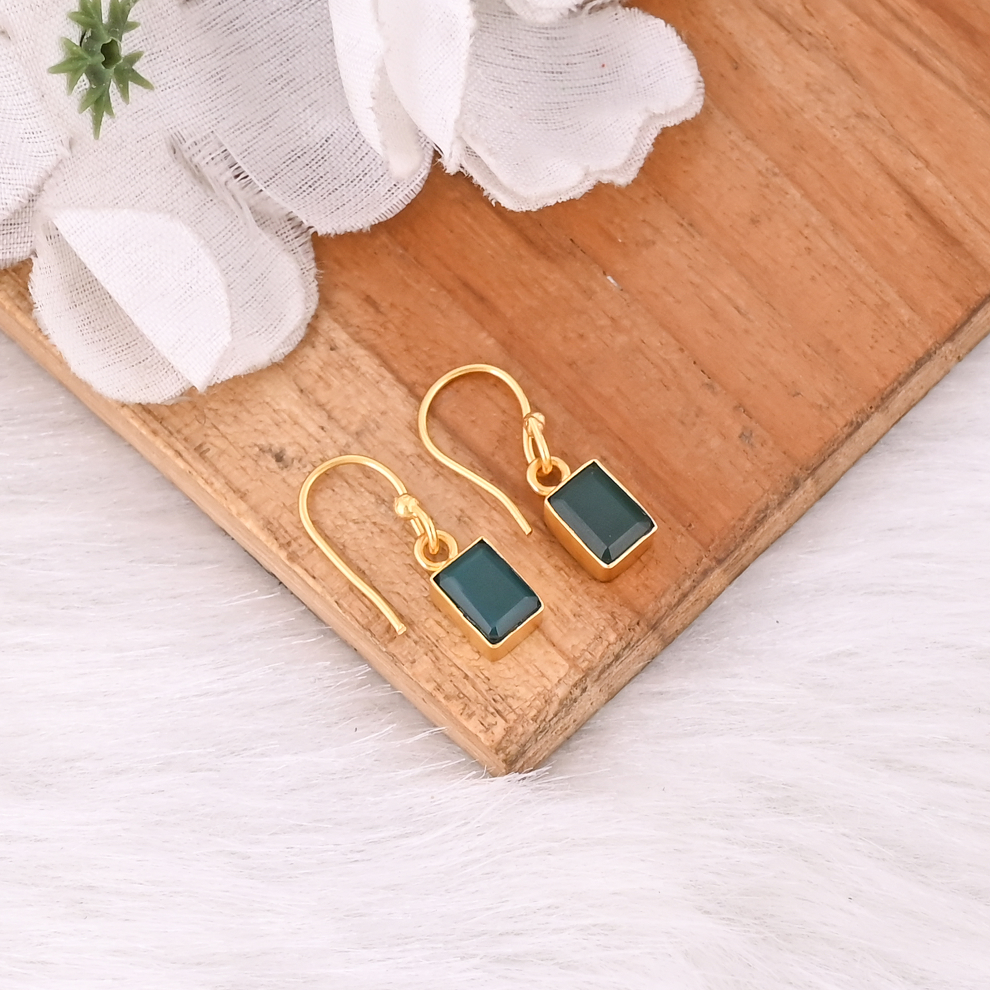 Simple Elegant Natural Green Onyx Gemstone Drop Earrings For Women