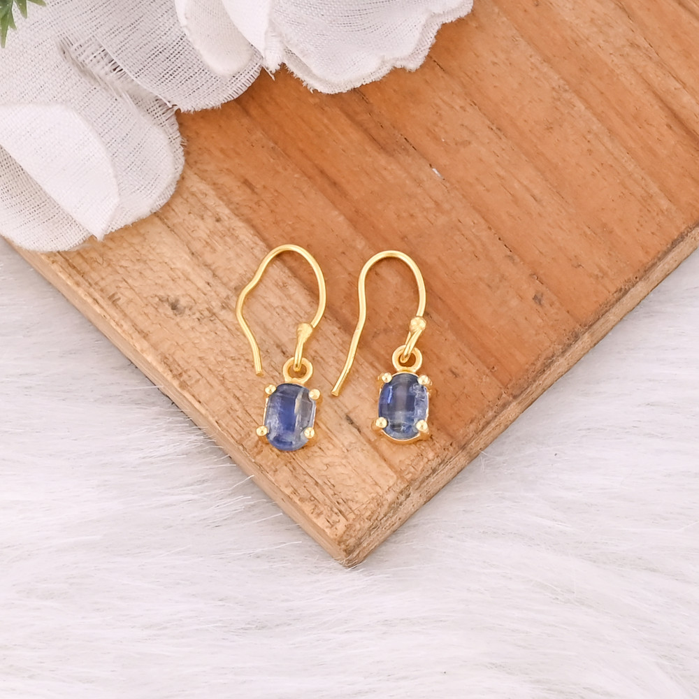Image of Elegant Oval Blue Kyanite 925 Sterling Silver Gemstone Earring For Women