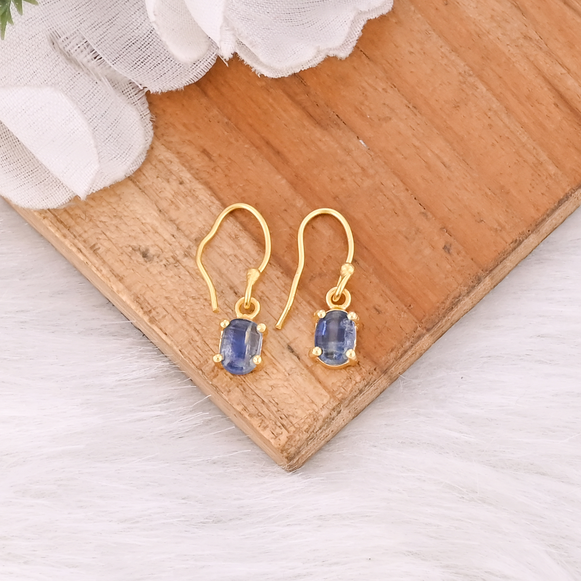 Elegant Oval Blue Kyanite 925 Sterling Silver Gemstone Earring For Women