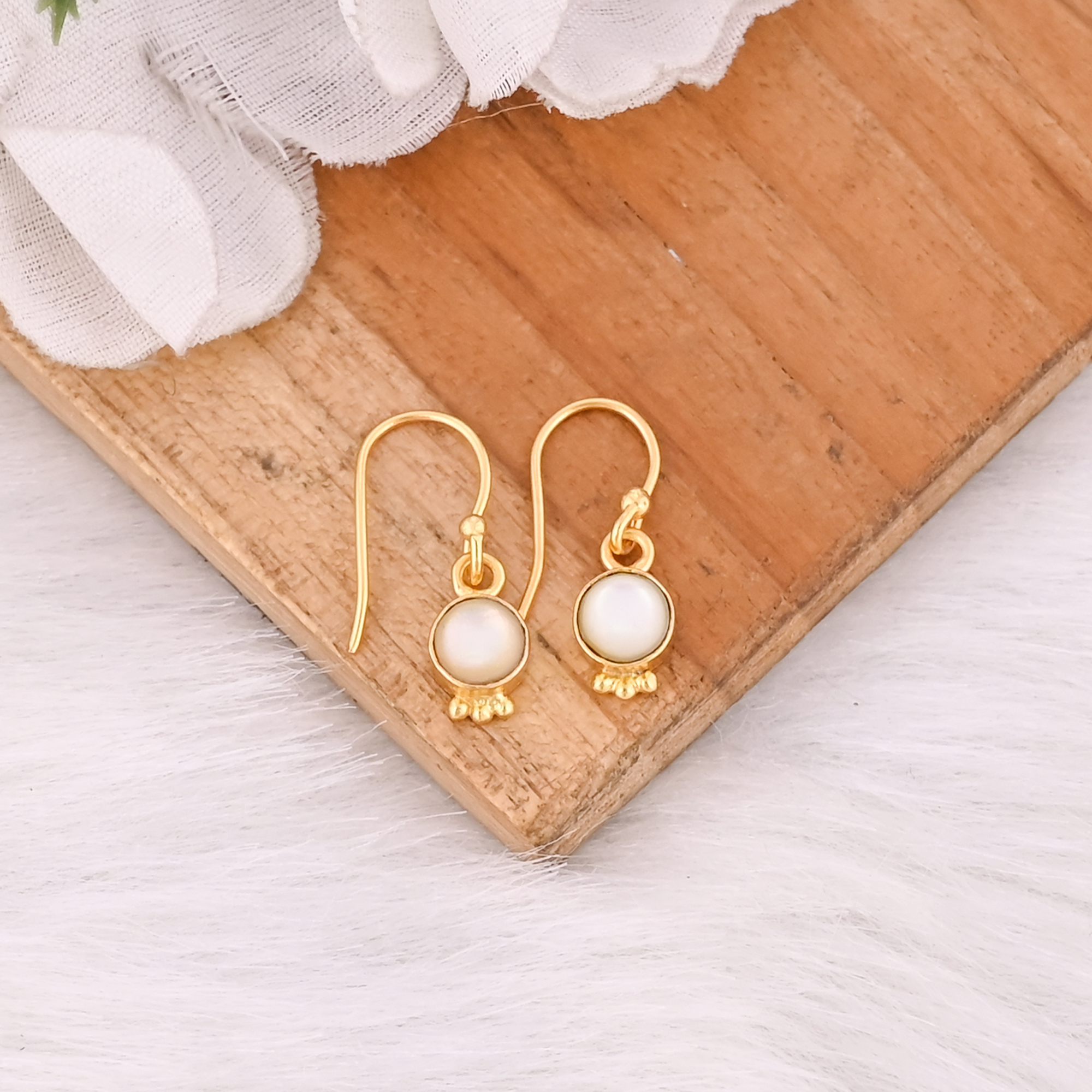 Handmade Natural Mother of Pearl Dangle Earrings for Womens