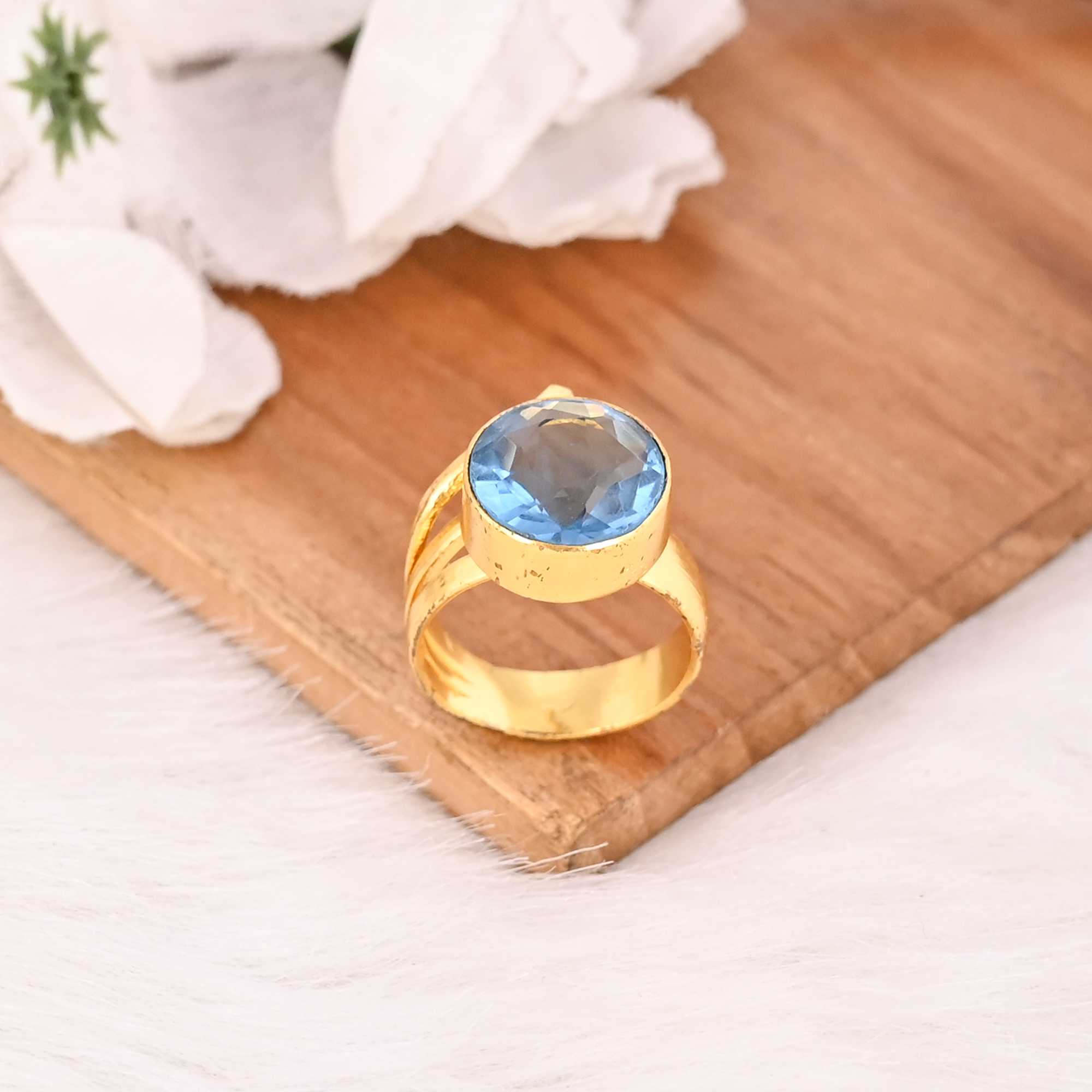 Swiss Blue Topaz Hydro Brass Ring for Women Gold Plated Fashion Jewelry