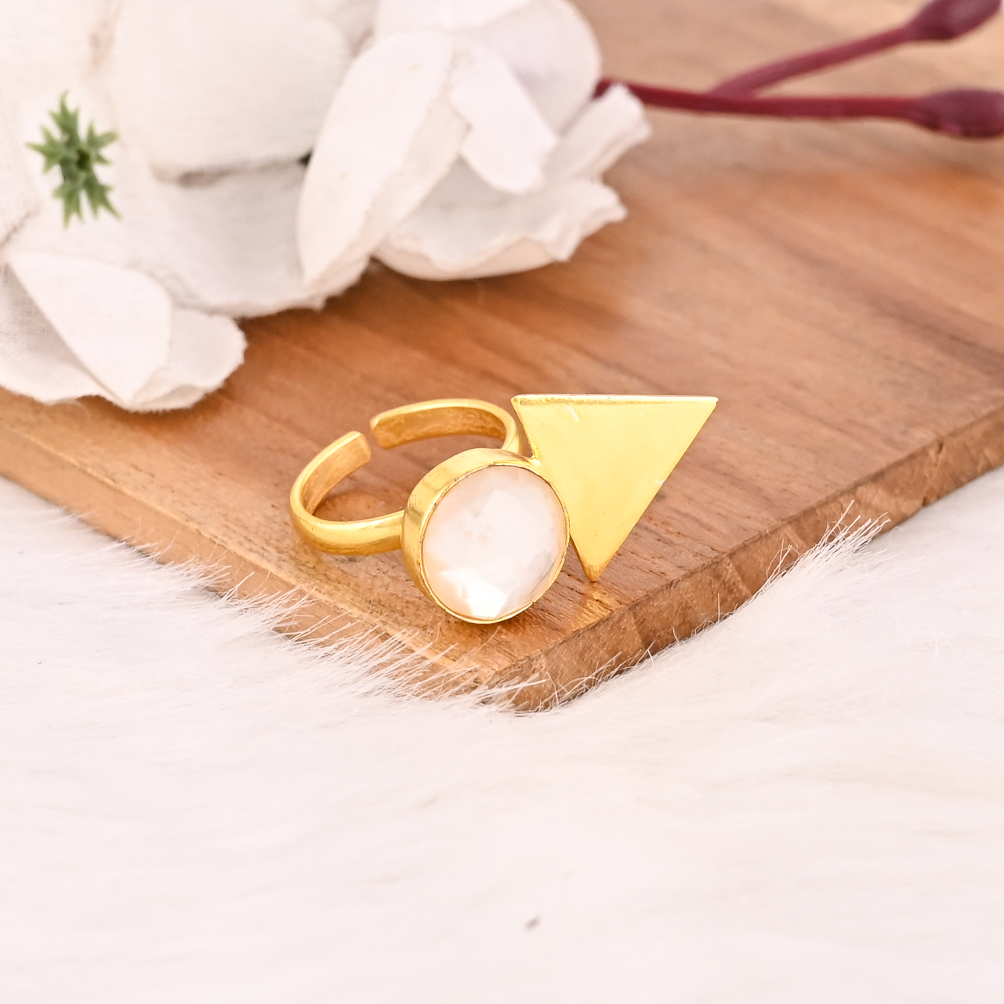Natural Crystal and Mother of Pearl Tablet Stylish Ring Handmade Gemstone Jewelry for Women