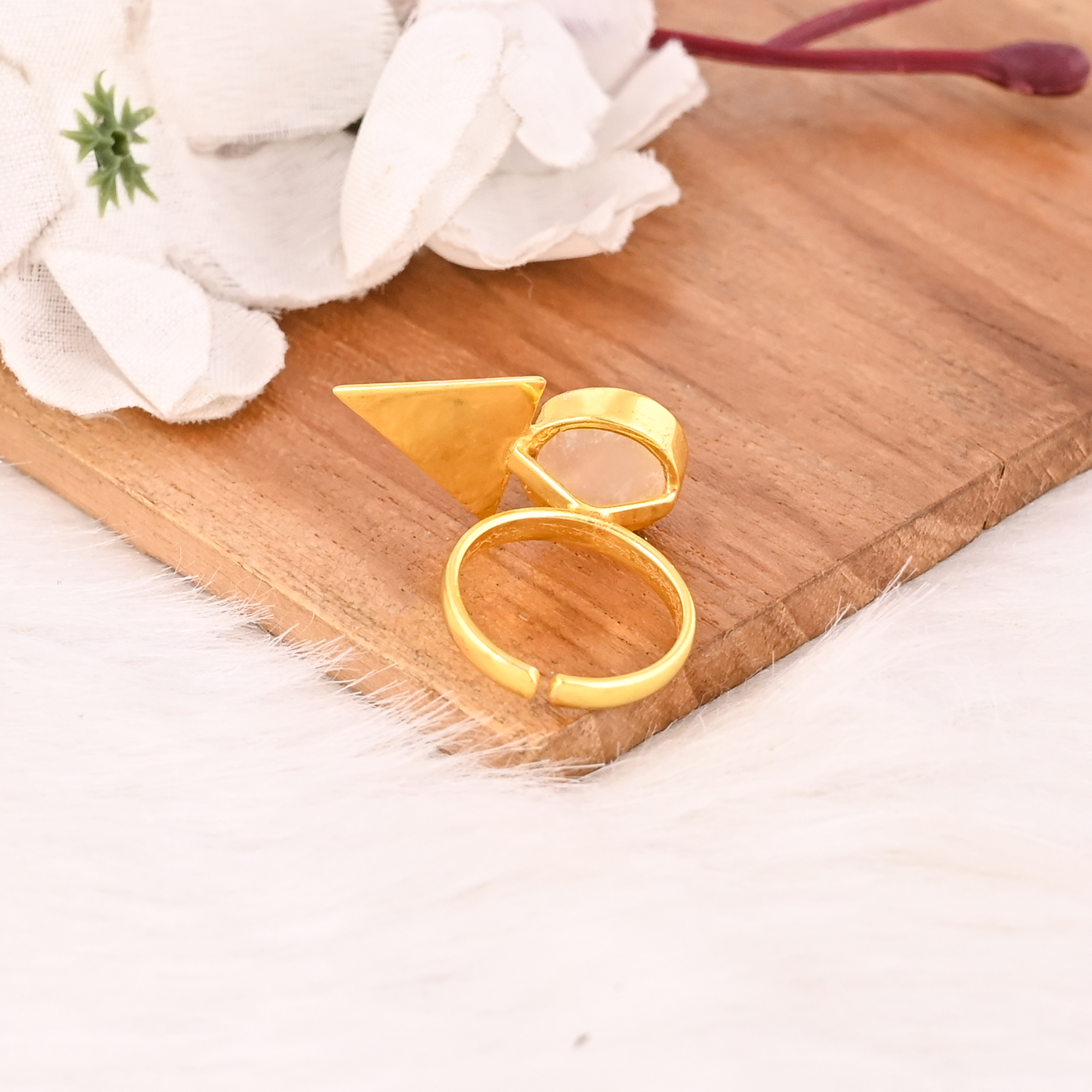 Natural Crystal and Mother of Pearl Tablet Stylish Ring Handmade Gemstone Jewelry for Women