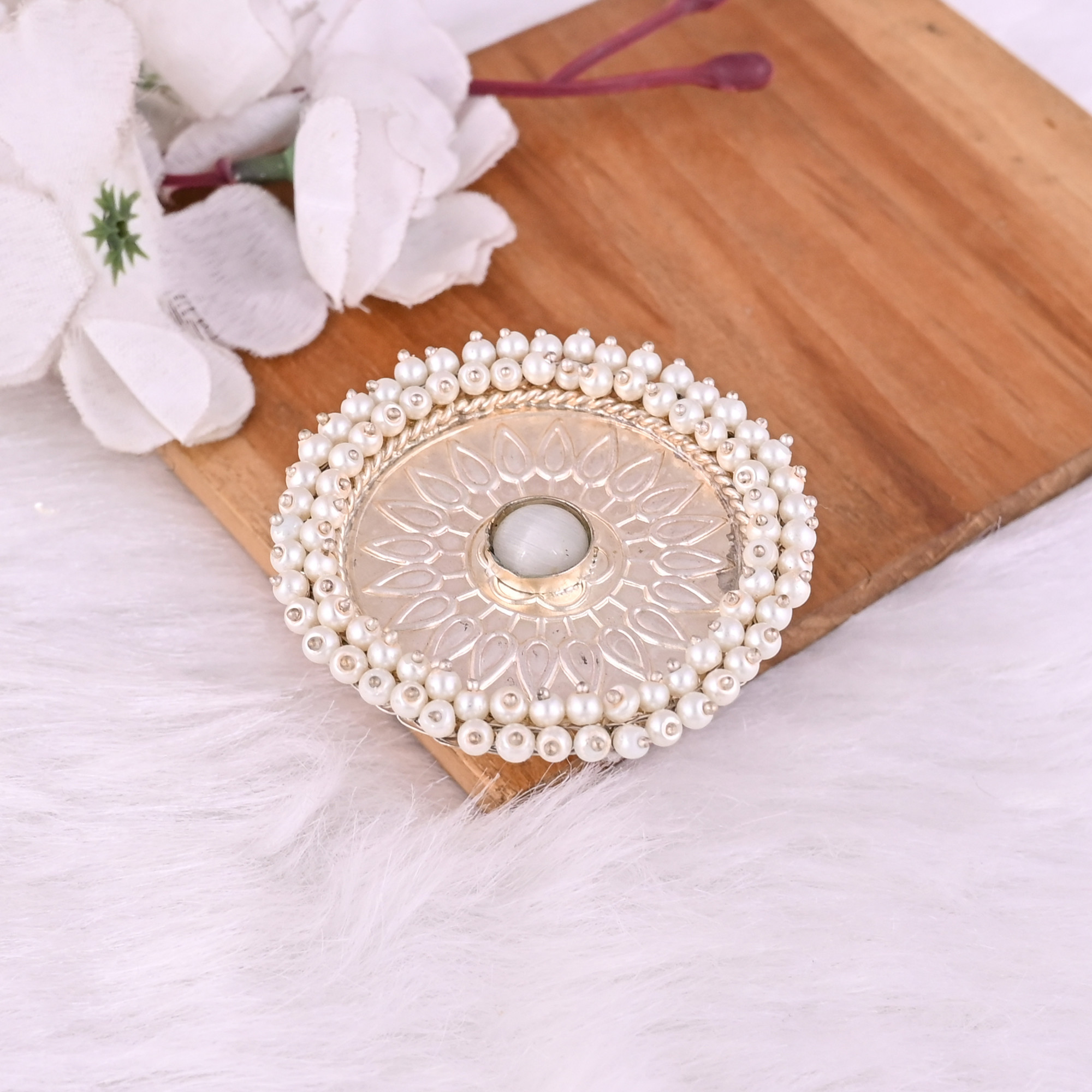 White Catseye Pearl Gemstone Floral Design Boho Adjustable Big Ring