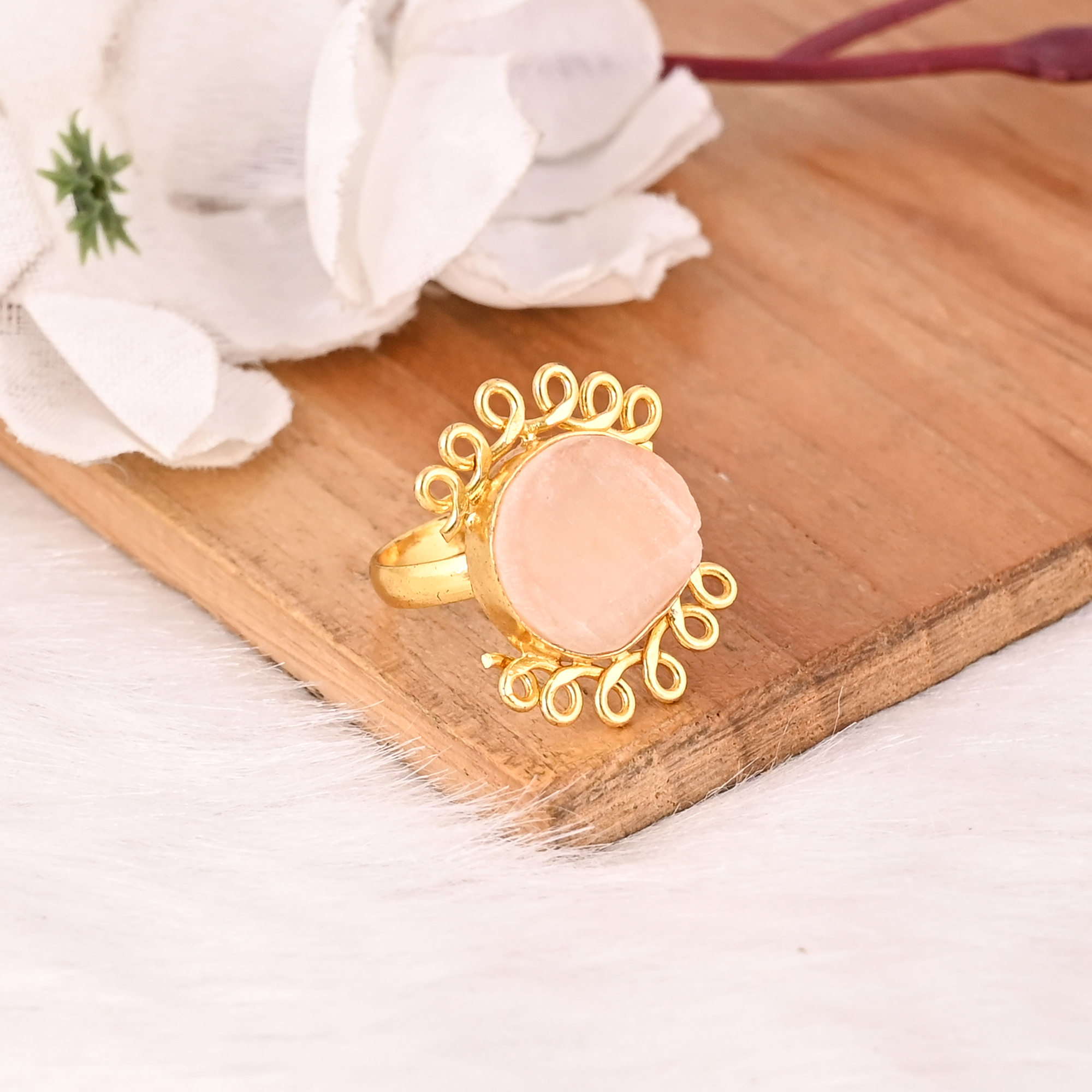 Trendy Rose Quartz Raw Gemstone Brass Ring for Women Gold Plated Adjustable Fashion Jewelry