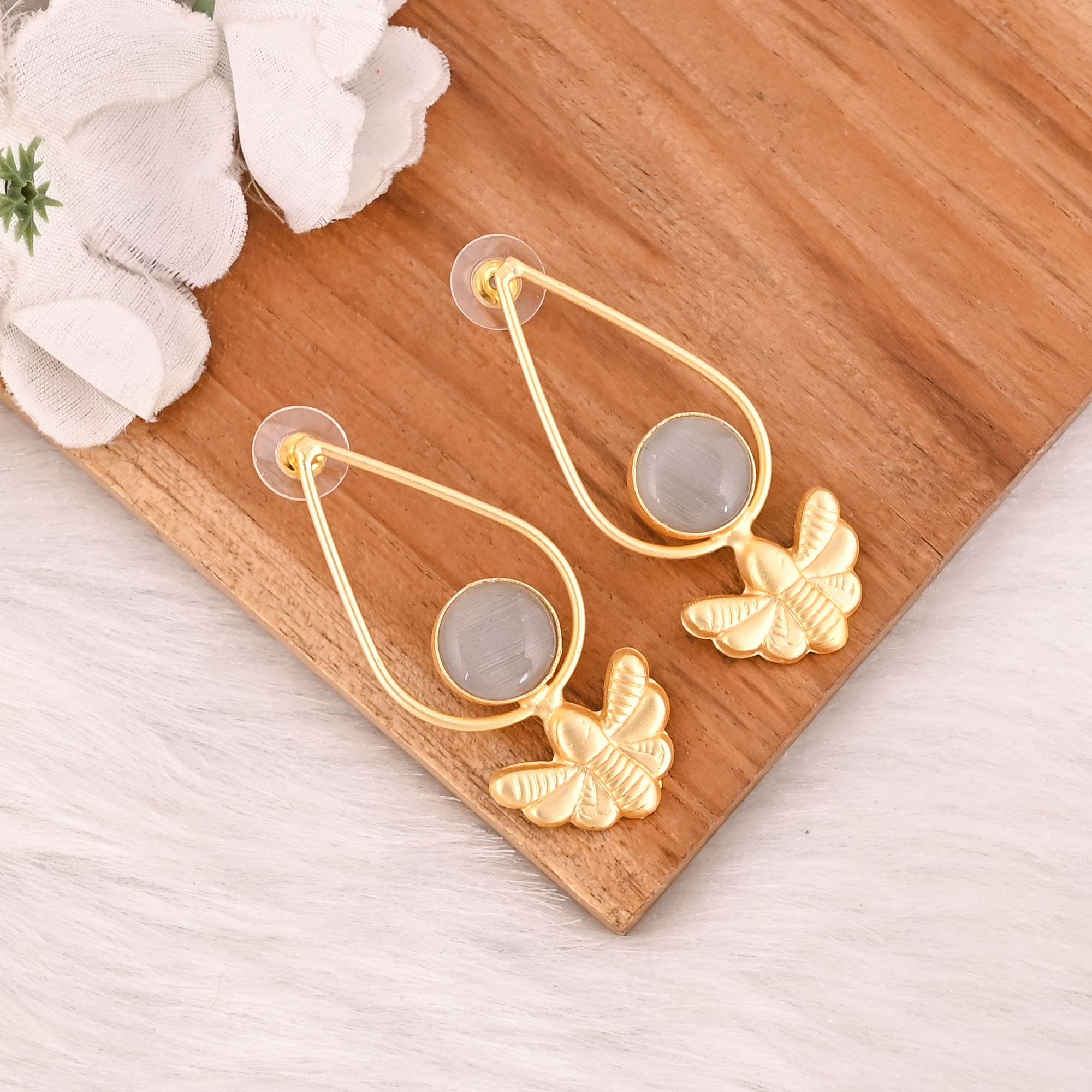 Handmade White Cats Eye Gemstone Brass Earrings Fashion Jewelry for Women
