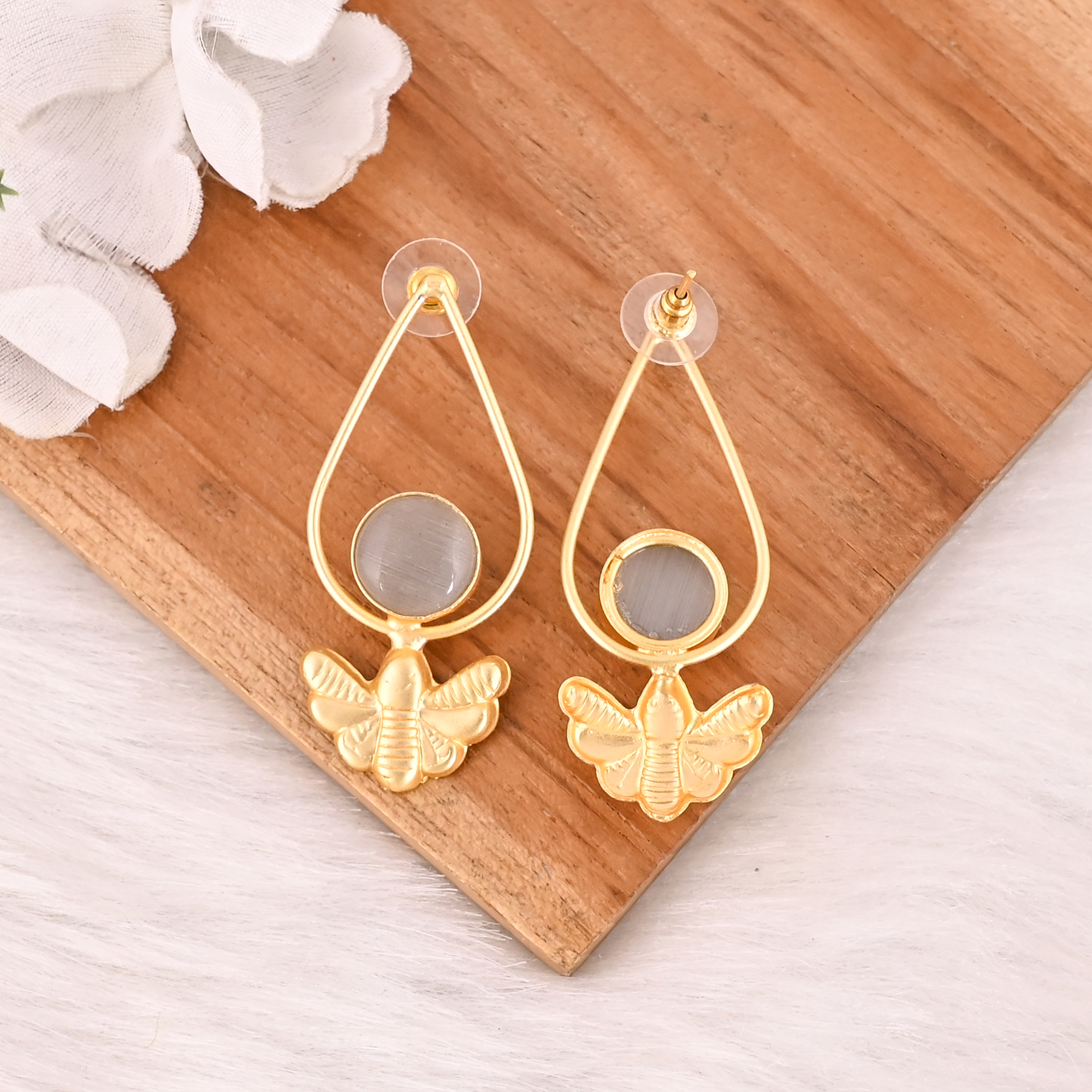 Handmade White Cats Eye Gemstone Brass Earrings Fashion Jewelry for Women