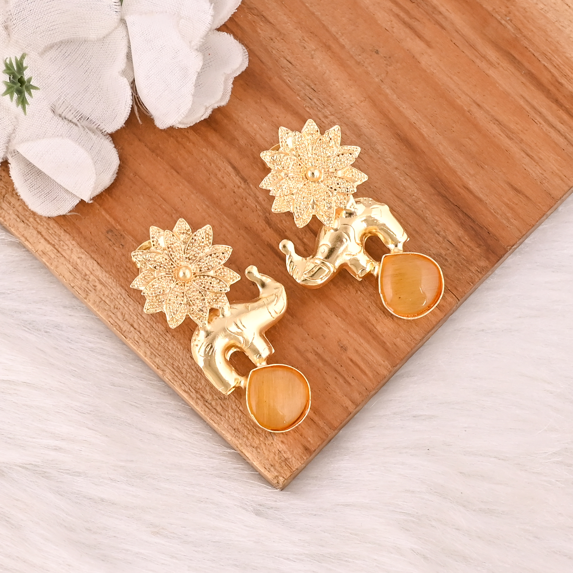 Elegant Yellow Cats Eye Gemstone Earrings Designer Brass Fashion Jewelry for Women
