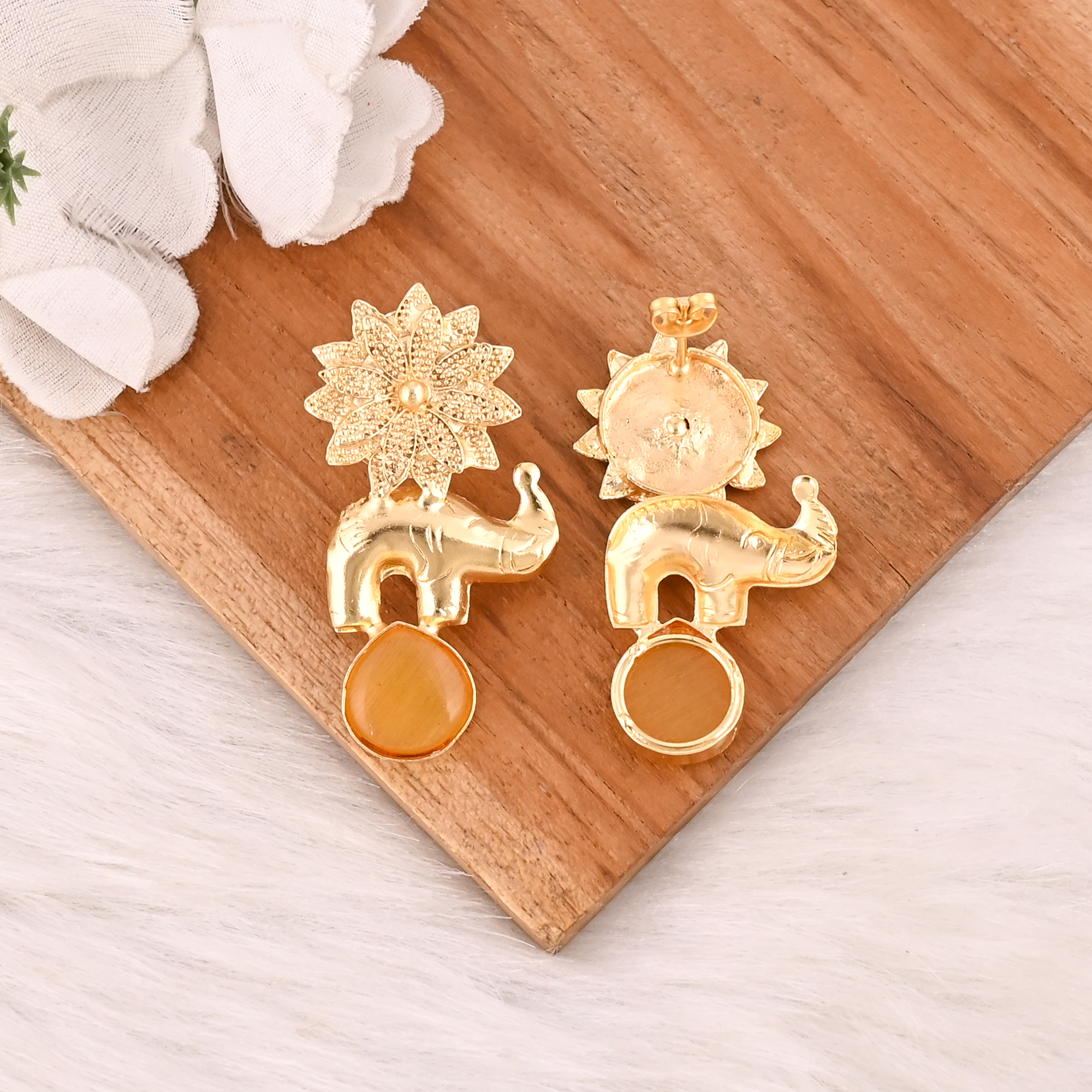 Elegant Yellow Cats Eye Gemstone Earrings Designer Brass Fashion Jewelry for Women