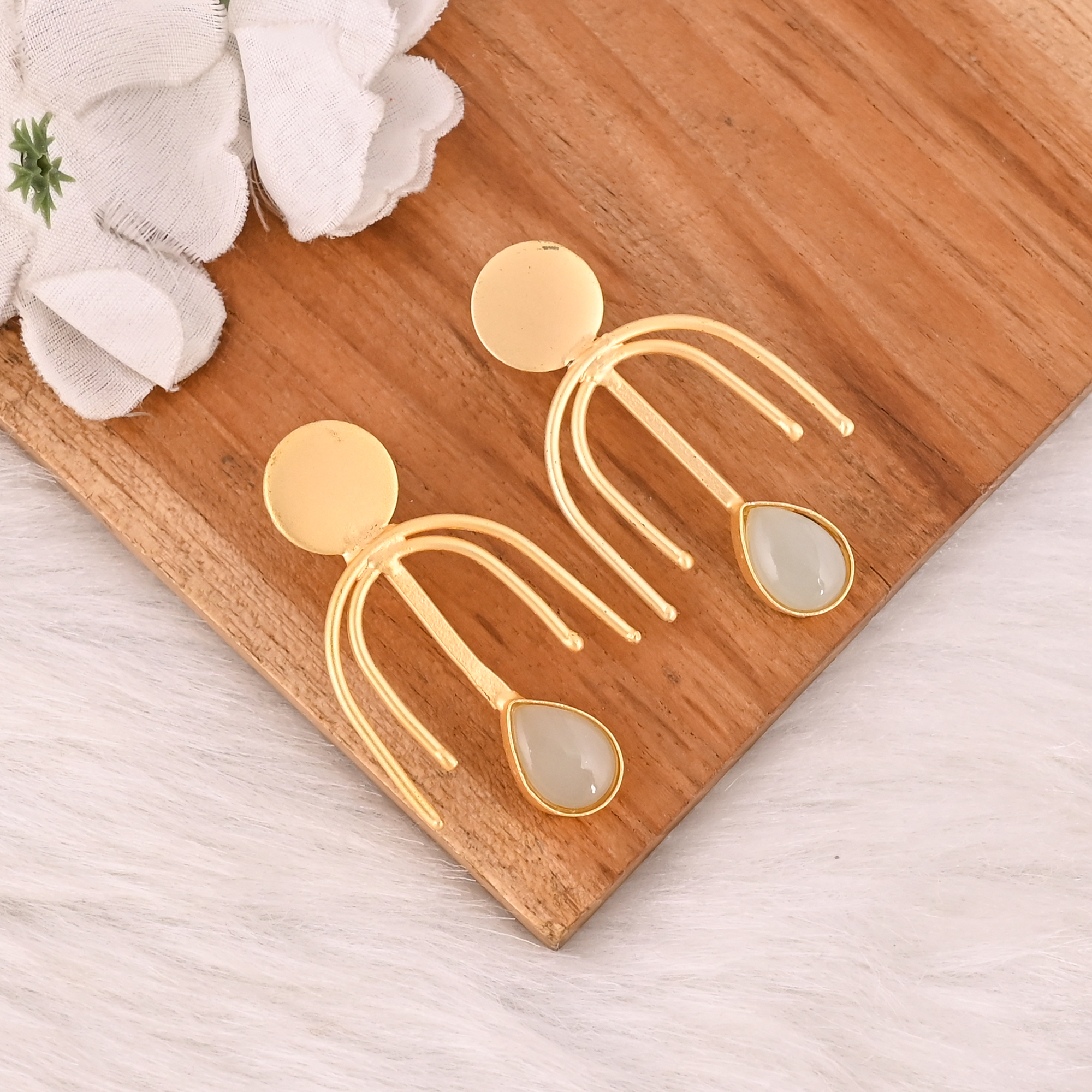 Handmade White Cats Eye Gemstone Brass Earrings Fashion Jewelry for Women
