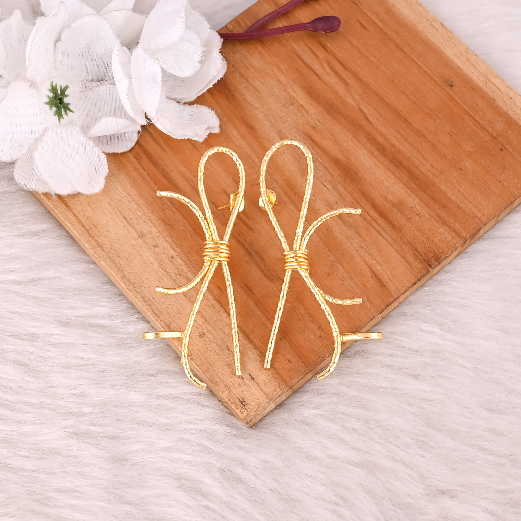 Yellow Gold Plated Brass Knot Designer Stud Earring Wholesale Lot 25 Pairs