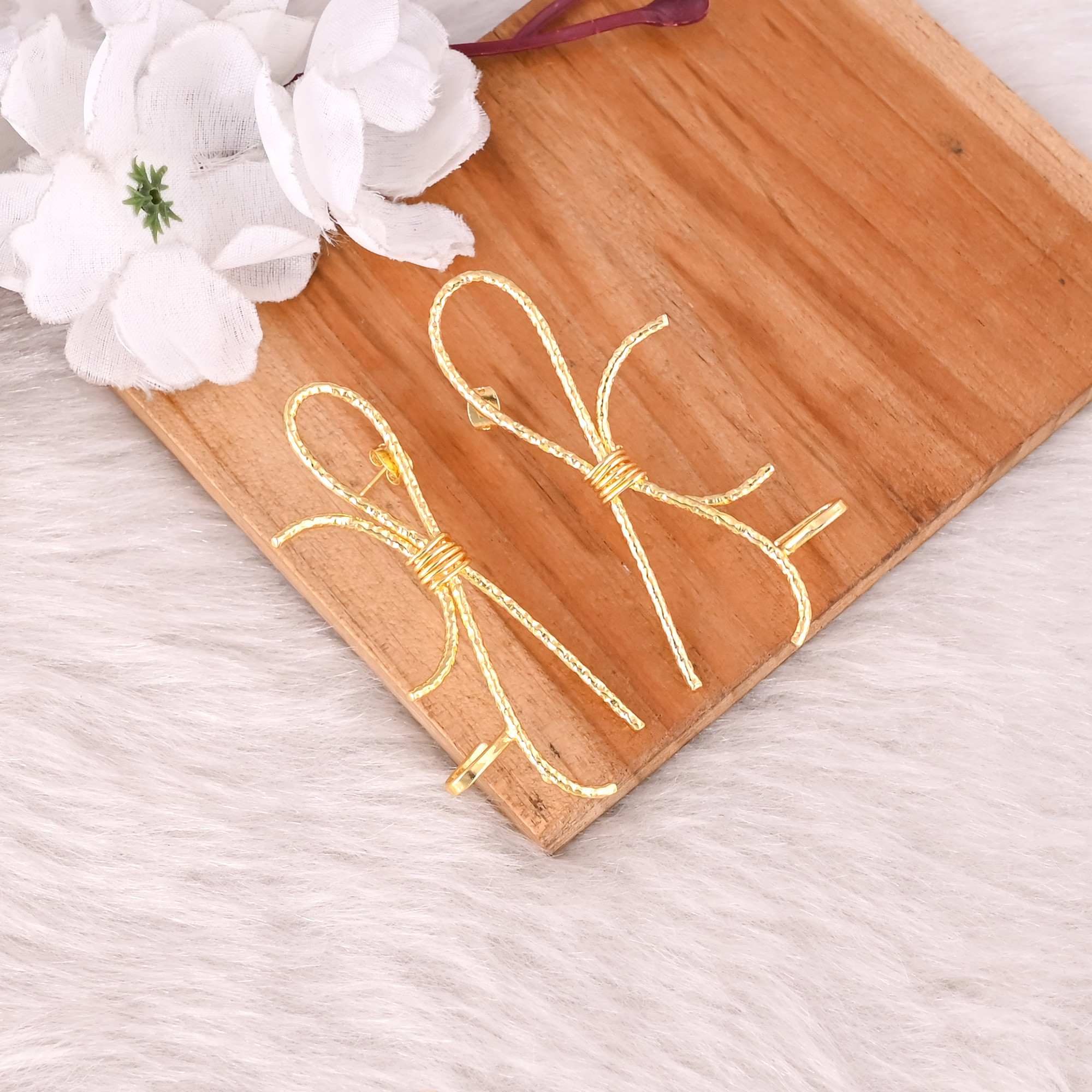 Yellow Gold Plated Brass Knot Designer Stud Earring Wholesale Lot 25 Pairs